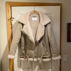 ☄️ Zara Faux Shearling Moto Jacket